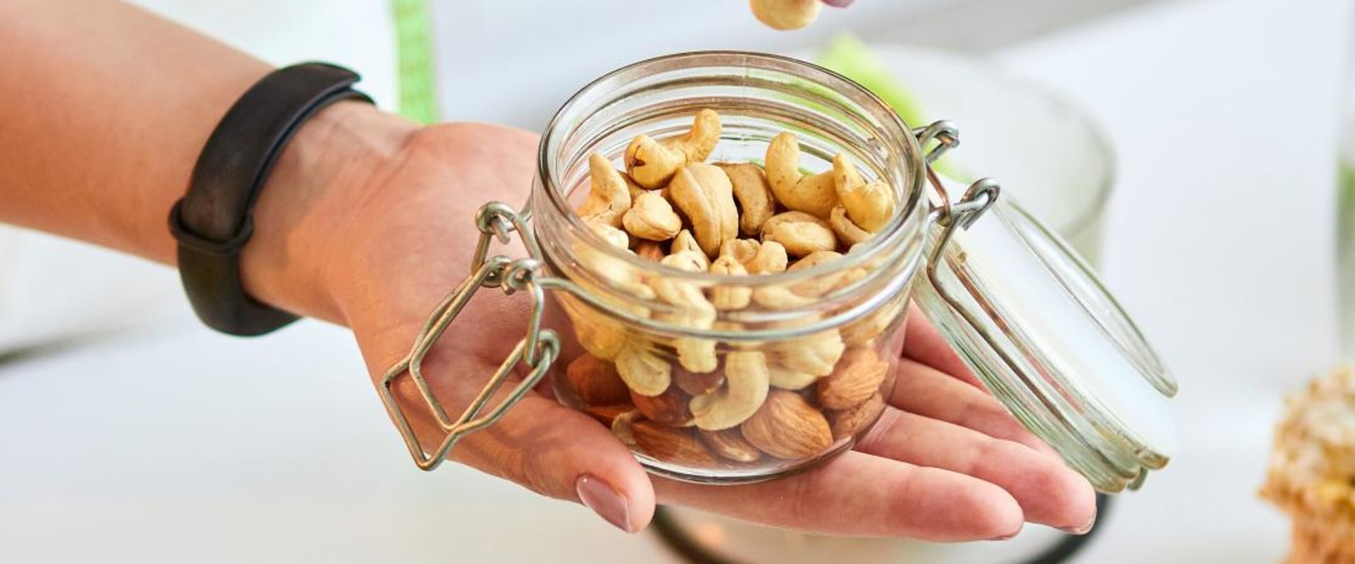 Exploring the Impact of the Ketogenic Diet on Cholesterol Levels